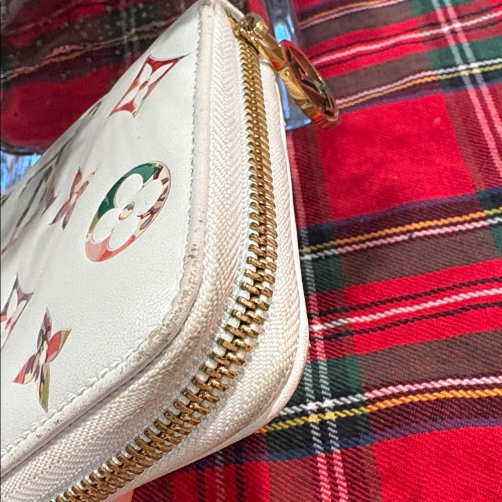 Louis Vuitton Watercolor Zippy - Picture 7 of 15